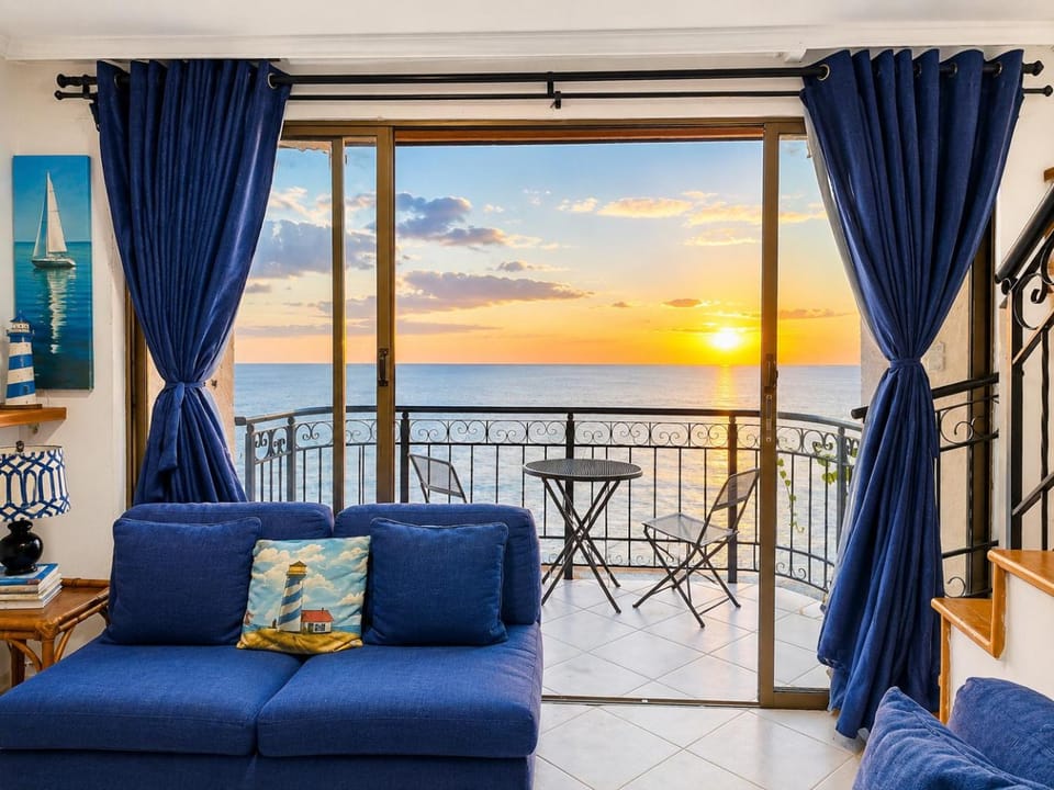 Living room, Sea view, Sunset