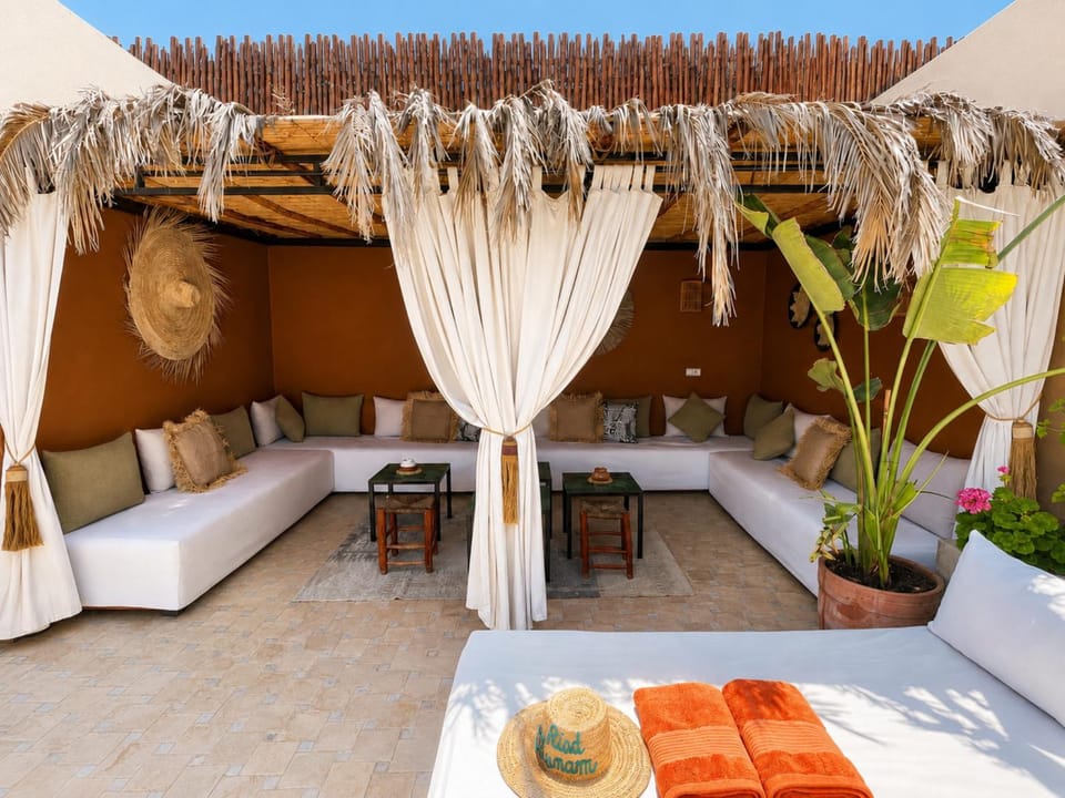 Patio, Patio, Living room, Decorative detail