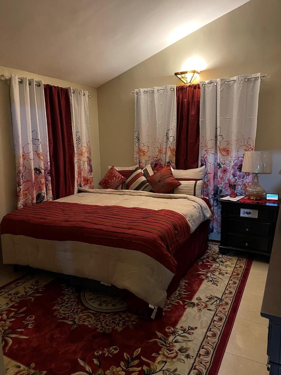 Photo of the whole room