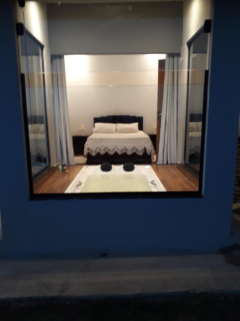 Hot Tub, Bedroom