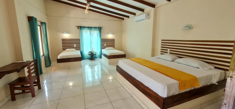 Tarcoles Birding Lodge Chalet in Puntarenas Province