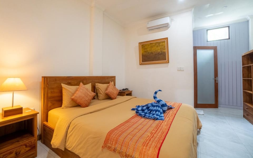 Bed, Photo of the whole room, Bedroom, wardrobe