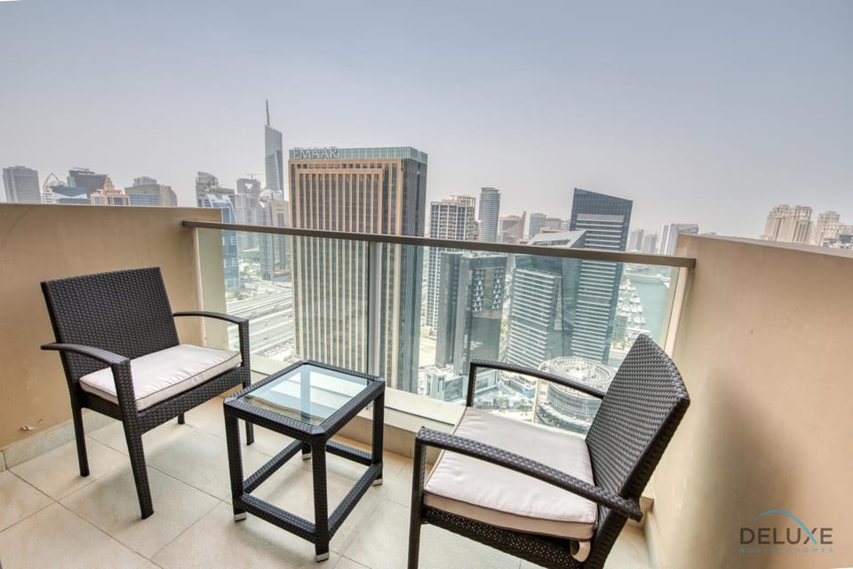 Balcony/Terrace, City view