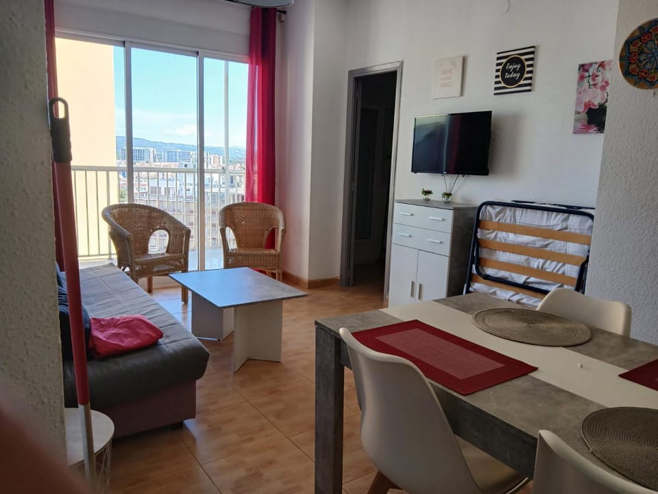 Communal lounge/ TV room, Dining area