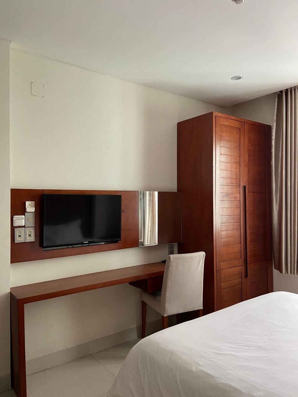 TV and multimedia, Photo of the whole room