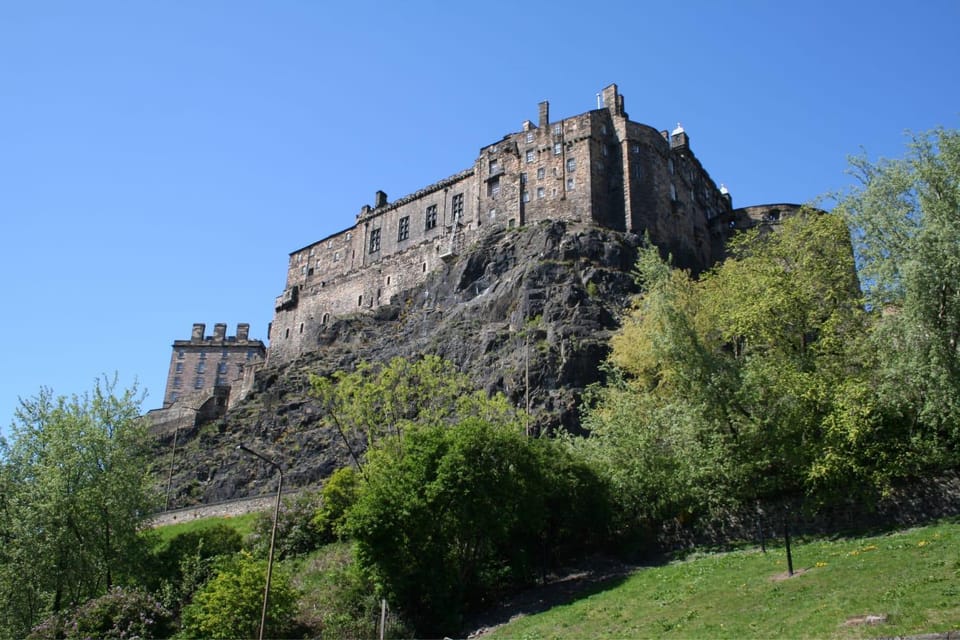 Charming Grassmarket 1 Bed Castle pad Apartment in Edinburgh