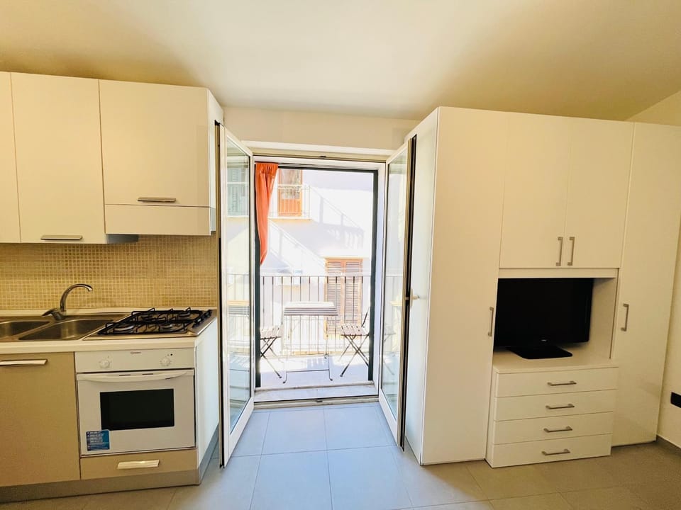 Balcony/Terrace, Kitchen or kitchenette, Seating area