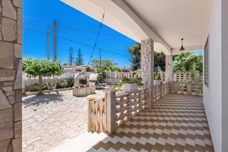 Patio, Day, Garden, View (from property/room), Balcony/Terrace, Garden view