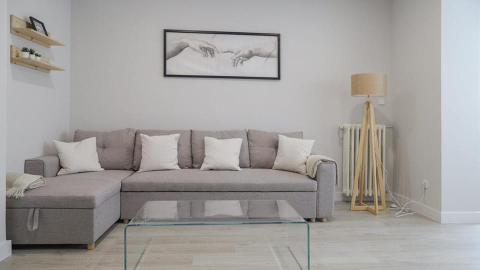 Castellana - Pza.Castilla Apartment in Madrid