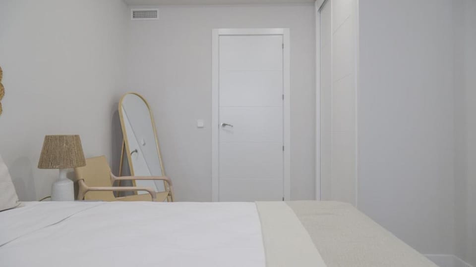 Castellana - Pza.Castilla Apartment in Madrid