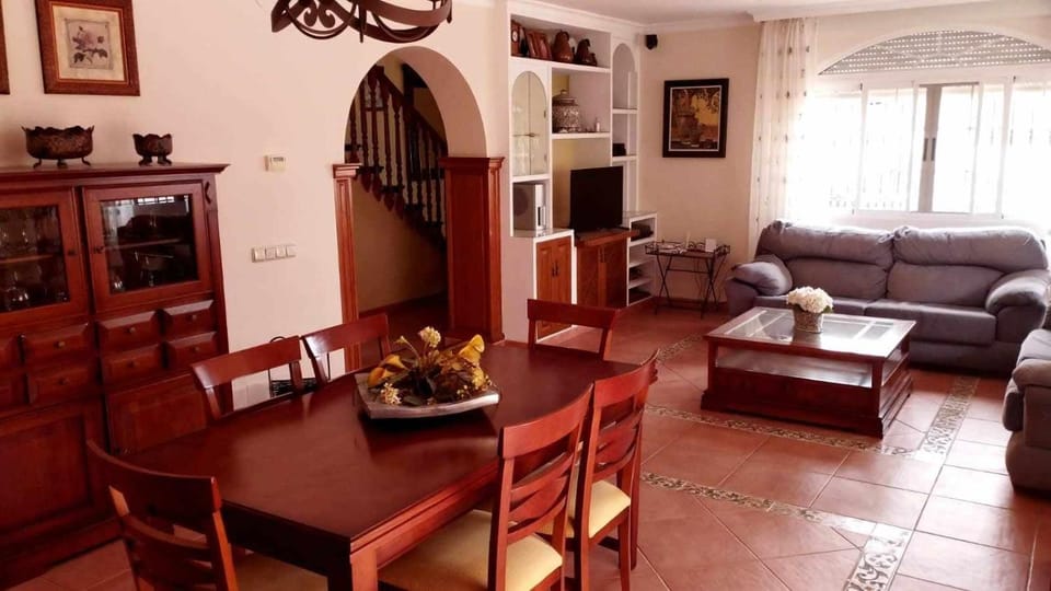 Living room, Lounge or bar, Seating area