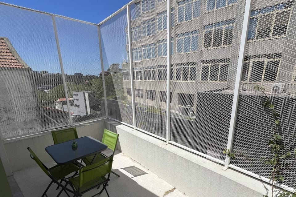 Cativo Flat - Lovely 2 Bedroom Duplex In Porto Apartment in Porto