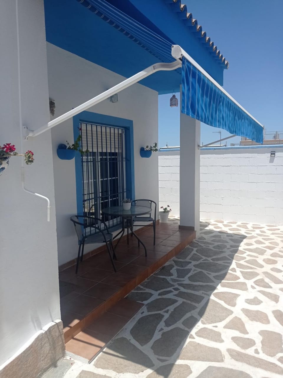 Property building, Facade/entrance, Lobby or reception