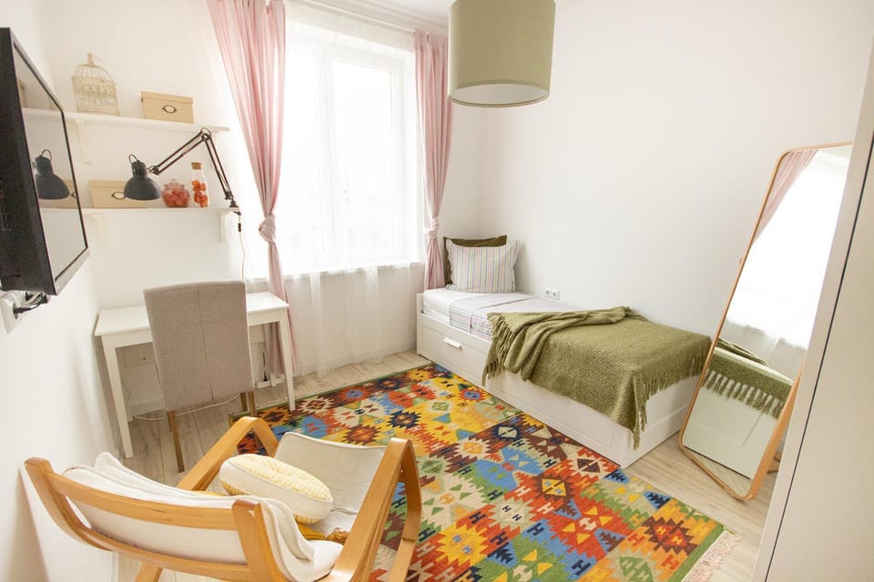 Bed, Bedroom