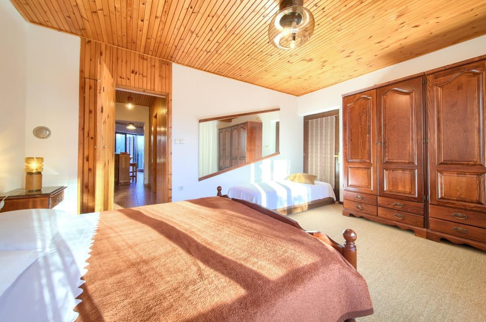 Bed, Bedroom, wardrobe