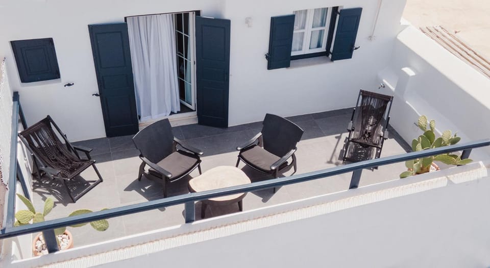 Property building, Balcony/Terrace