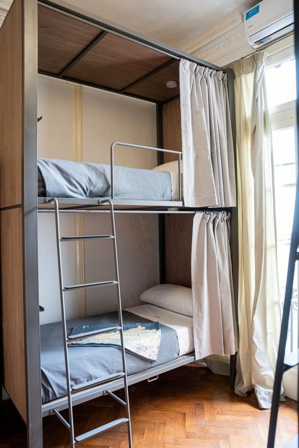 bunk bed