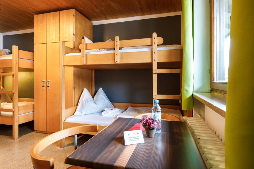bunk bed