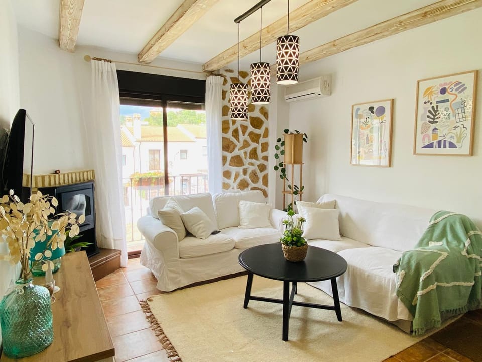 TV and multimedia, Living room, Seating area