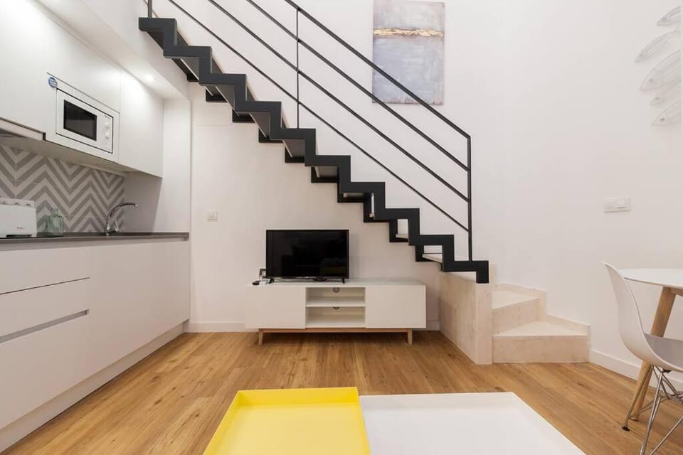 TV and multimedia, Living room, Seating area, Dining area