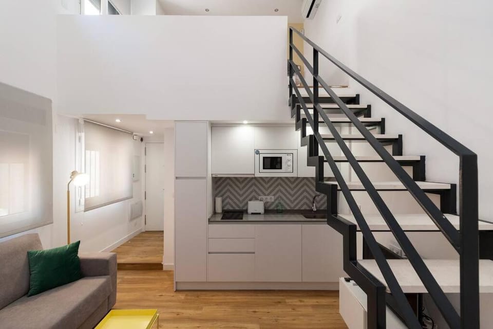Kitchen or kitchenette, Living room, Seating area, Dining area