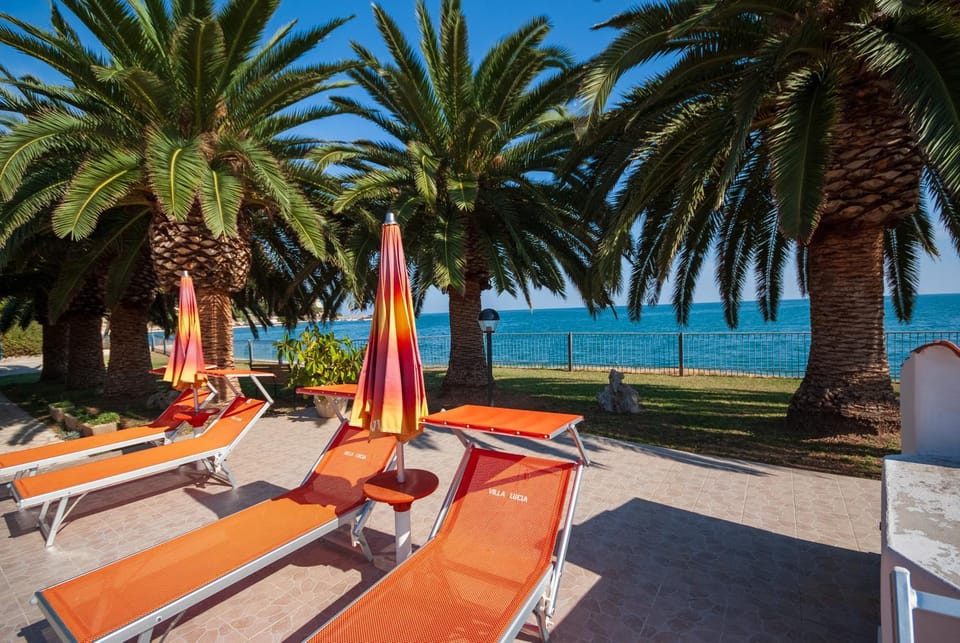 Solarium, Sea view, sunbed