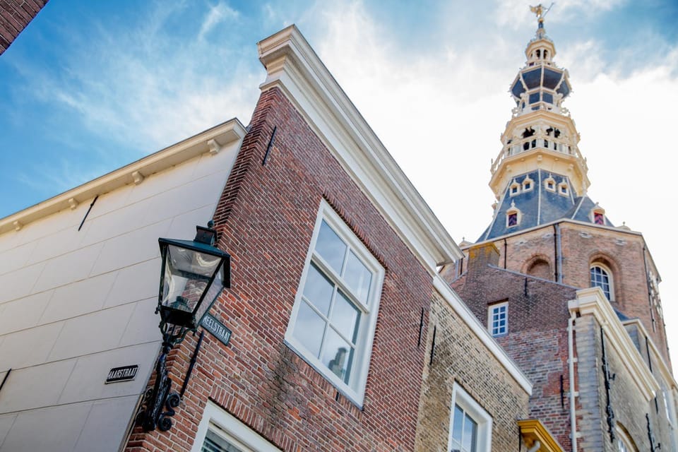 Nearby landmark, Facade/entrance, Landmark view