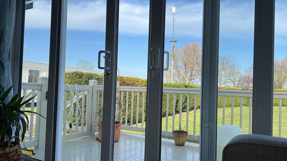 Skegness,North shore holiday park , new 8 berth caravan for rent Campground/ 
RV Resort in Skegness
