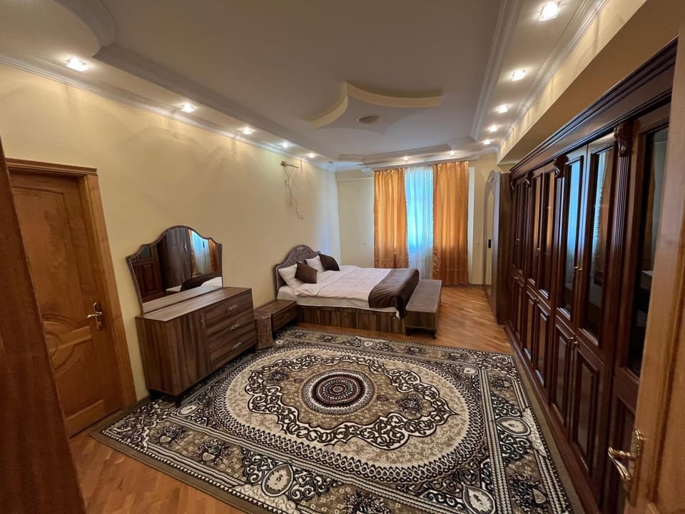 Bed, Photo of the whole room, Bedroom, wardrobe