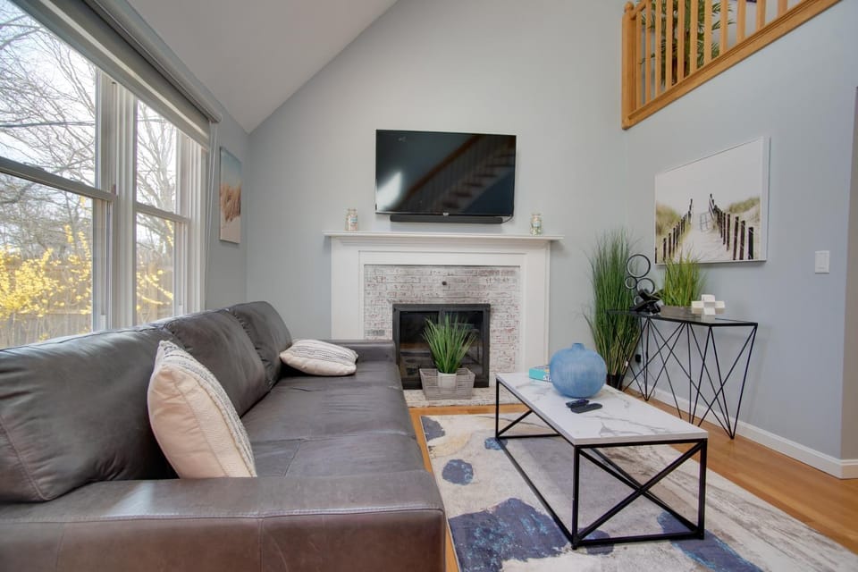 Easy Beach Days! Updated Cape Cod Home w/ Deck House in West Yarmouth