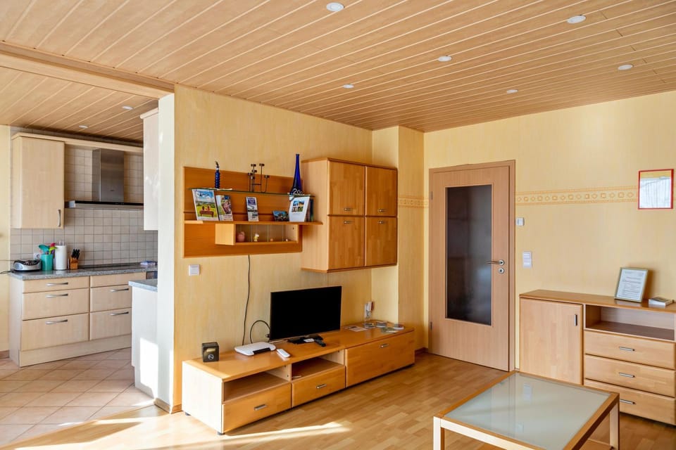 Property building, Kitchen or kitchenette, Living room