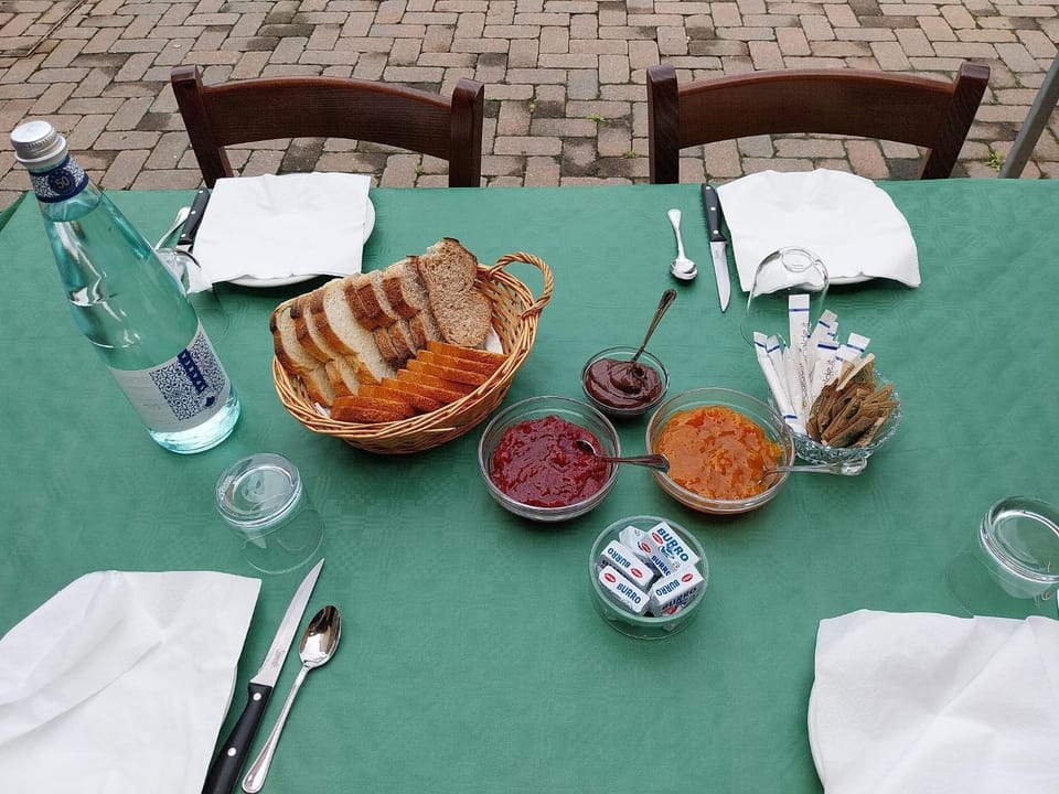 Property building, Continental breakfast