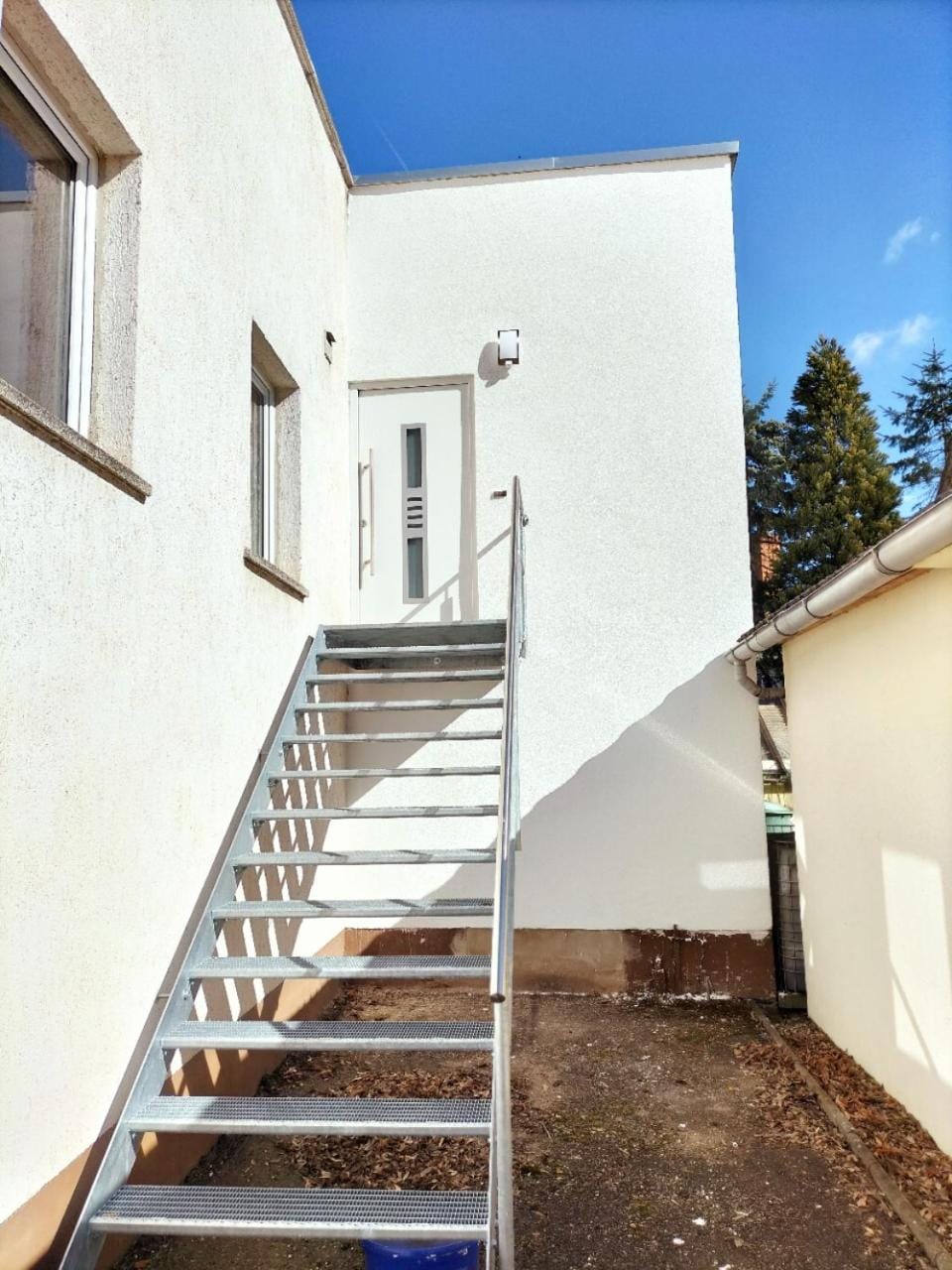 Property building, Facade/entrance
