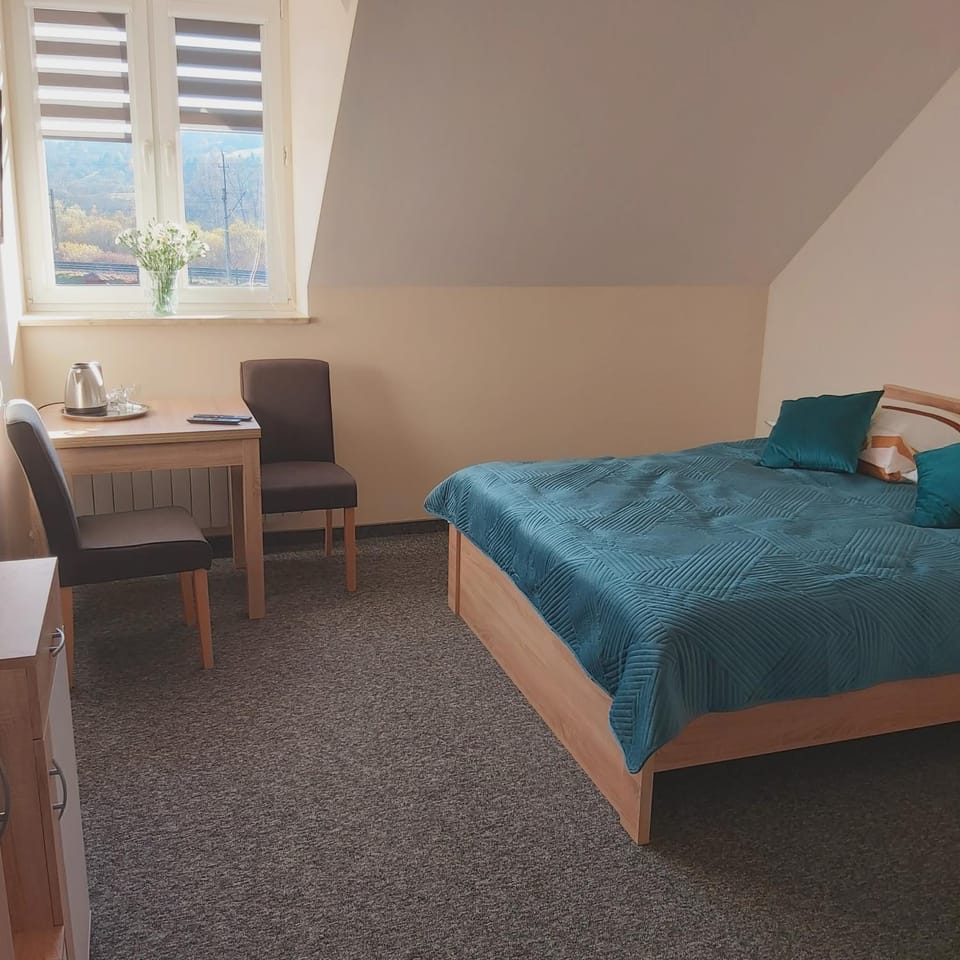 Bed, Photo of the whole room, Bedroom, hair dresser