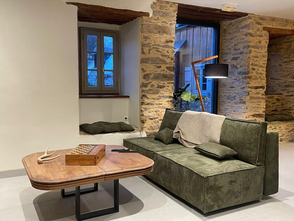 Communal lounge/ TV room, Living room