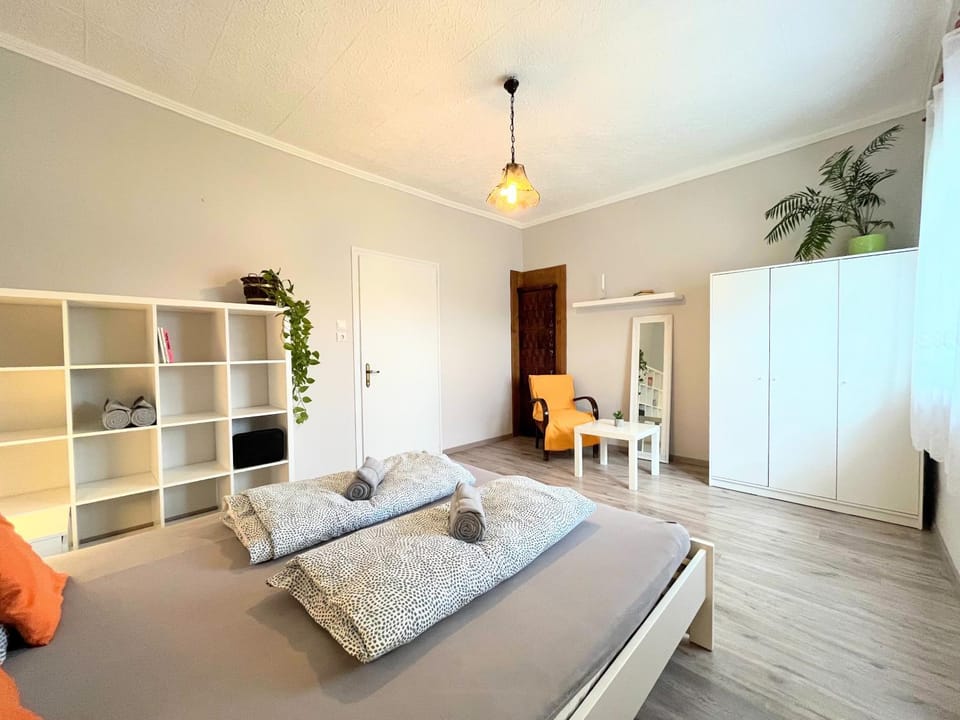 Photo of the whole room