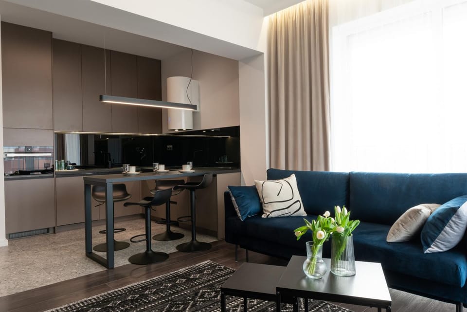Kitchen or kitchenette, Living room, Seating area, Dining area