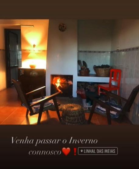 Kitchen or kitchenette, Living room, flat iron