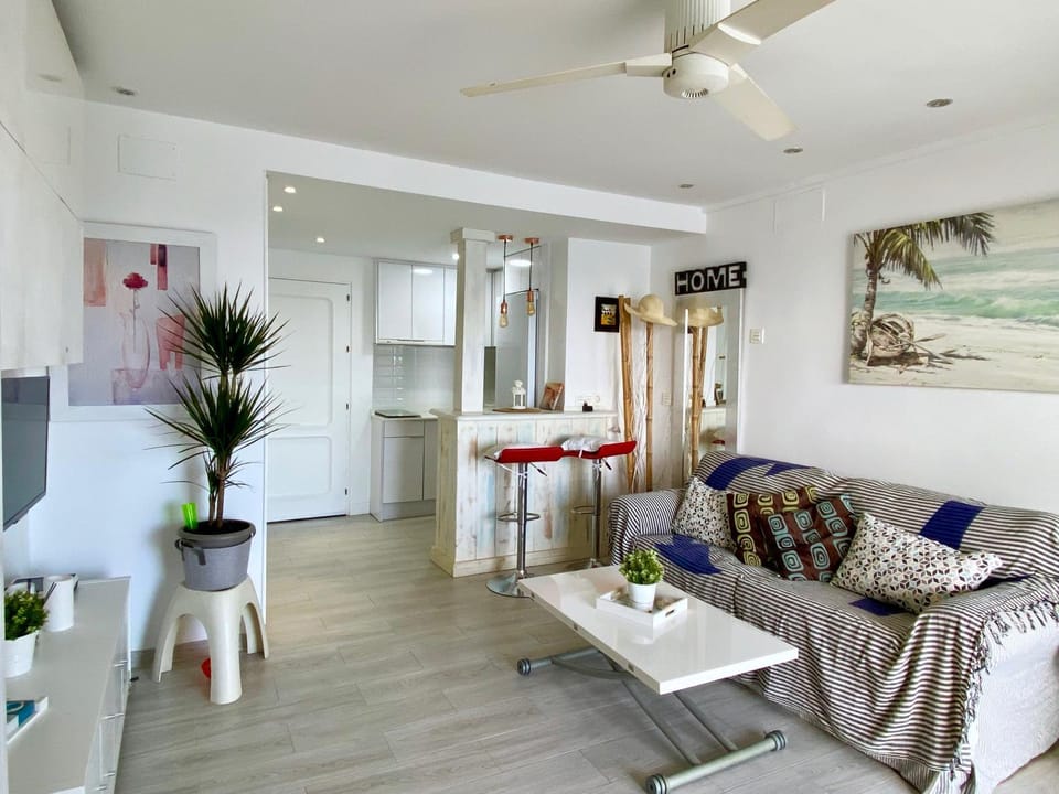 Living room, Lounge or bar, Seating area