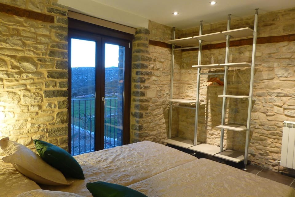 La Solana de Jaca - Casa Oroel House in Aragon