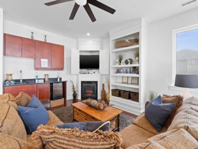 A Shore Thing 2 - OCEANFRONT and PET FRIENDLY home - see the sunrise, hear the waves, feel the breeze - large oceanfront balcony townhouse House in Carolina Beach