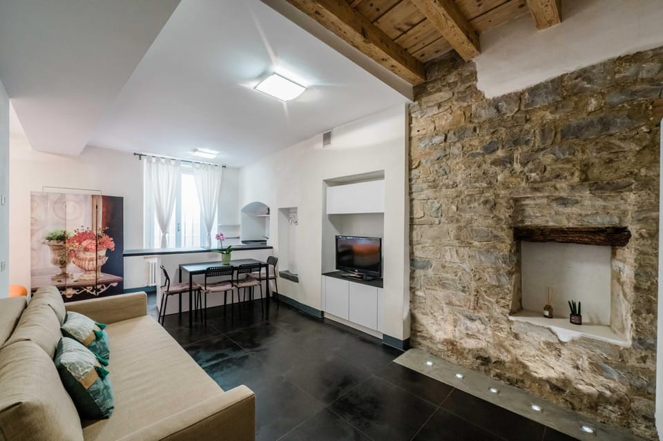 FEEL - Cozy Old Town Apartment in Bergamo