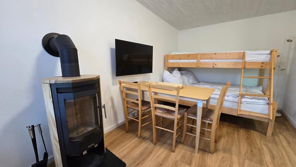 TV and multimedia, Living room, Dining area, Bedroom, bunk bed, fireplace
