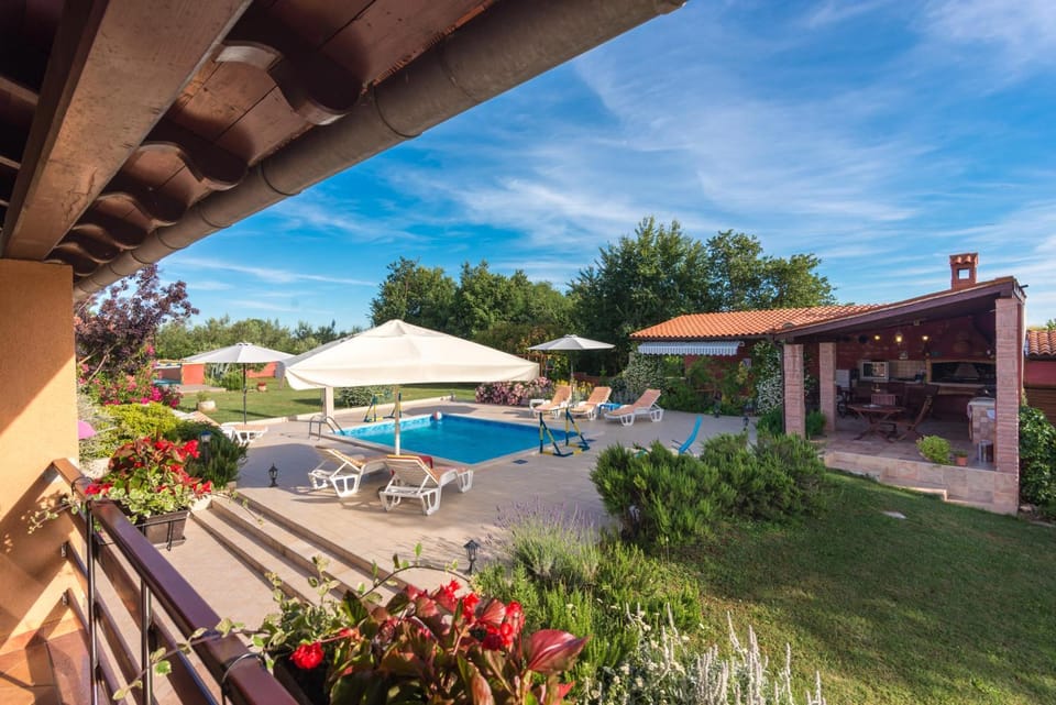 Patio, Communal lounge/ TV room, Garden, Banquet/Function facilities, Garden view, Landmark view, Pool view