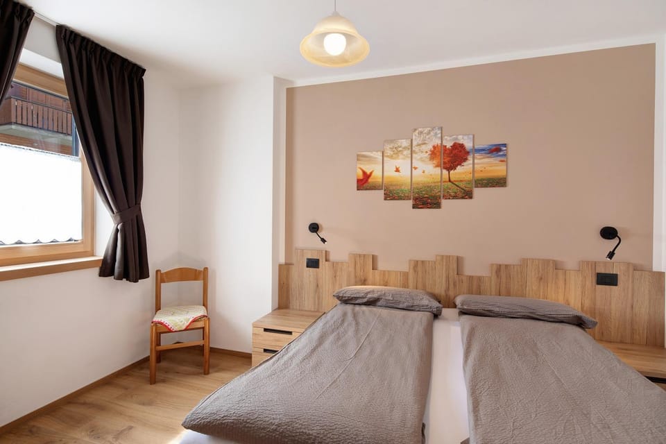 Living room, Bedroom