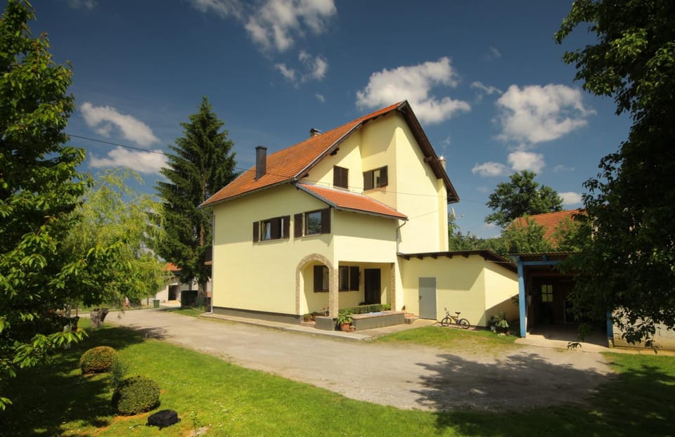 Property building, Spring, Garden