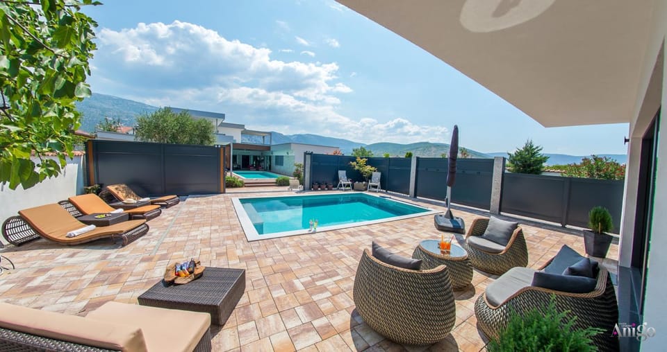 Property building, Patio, View (from property/room), Seating area, Pool view, Swimming pool, sunbed