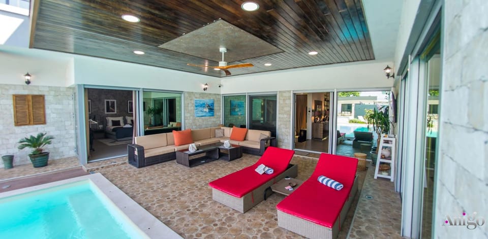 Pool view, Swimming pool, sunbed