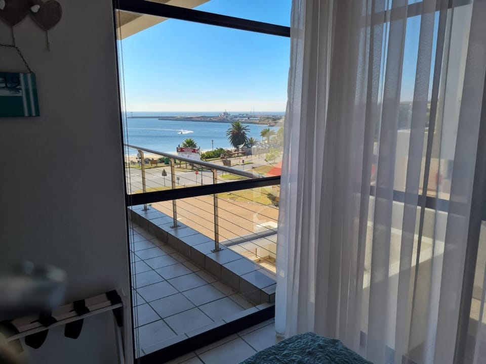 Lounge or bar, Sea view