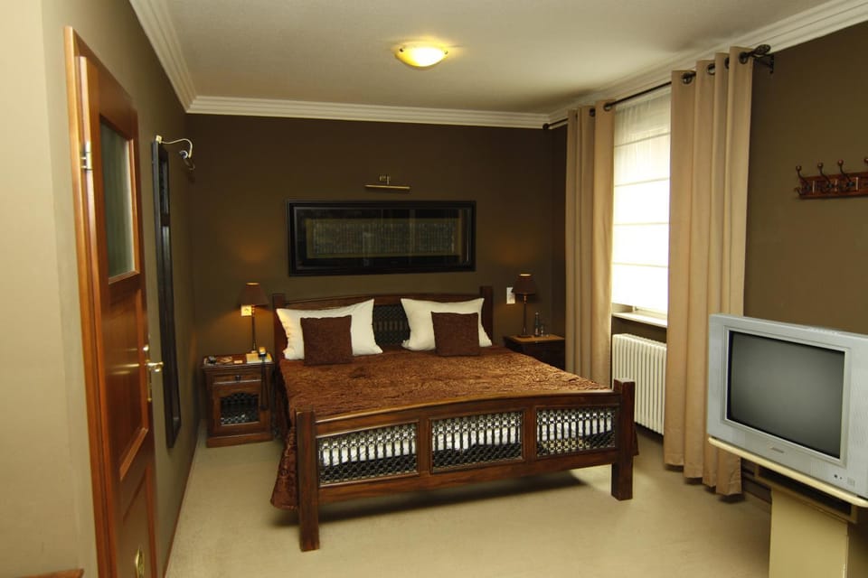 Day, Photo of the whole room